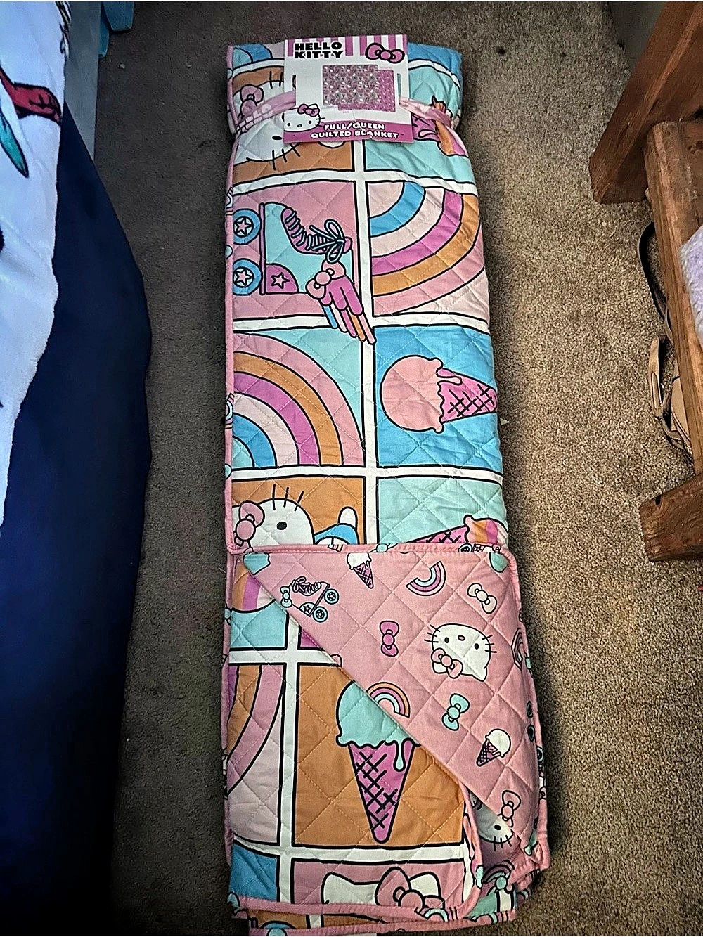 Sanrio Hello Kitty Rainbow Pink Full/Queen Quilted Blanket